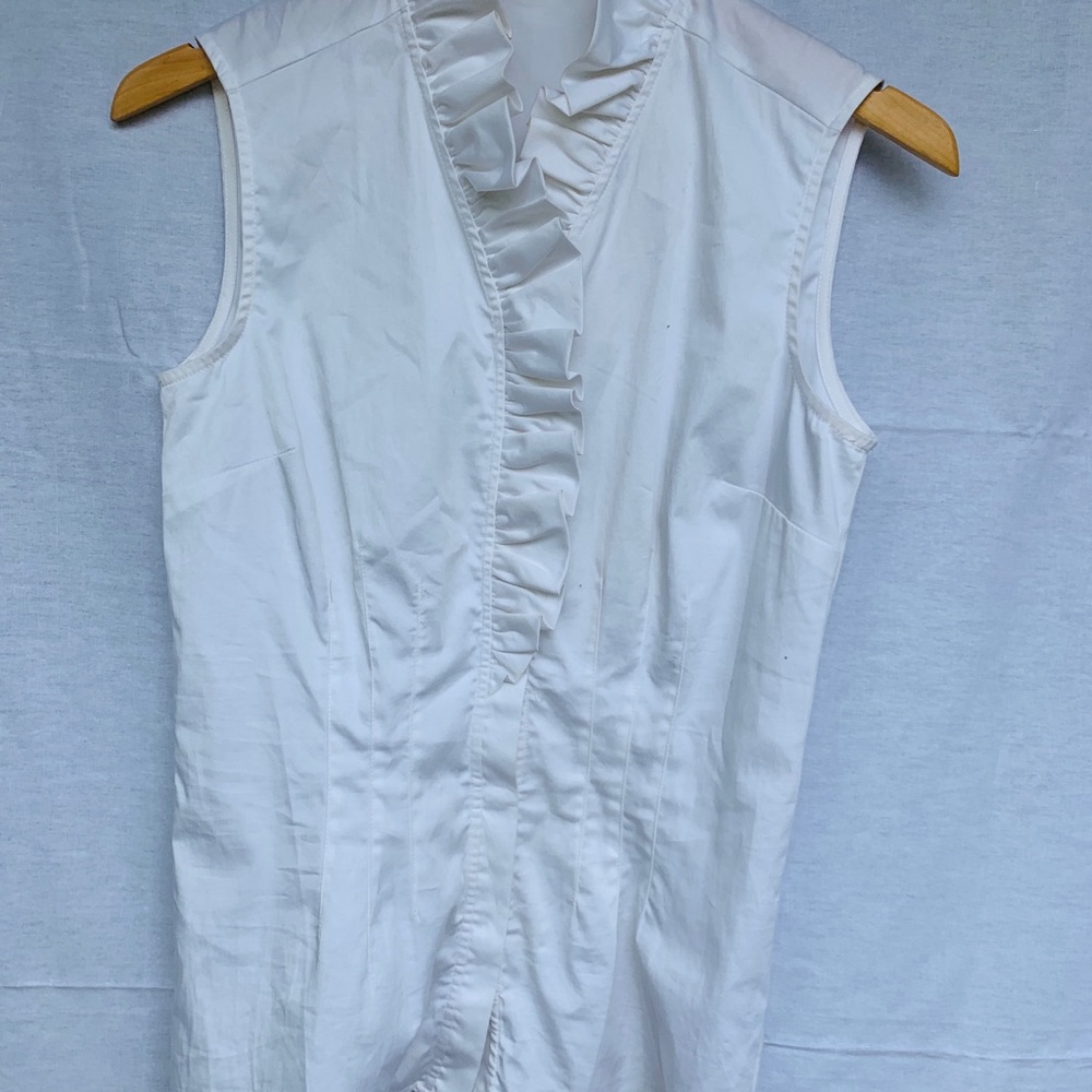 Pure Amici Ruffle Sleeveless Cotton Blouse